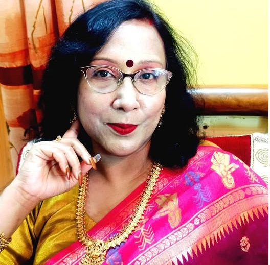 অ রু ণি মা  চ্যা টা র্জী 